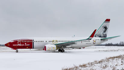 EI-FHT - Norwegian Air International Boeing 737-800