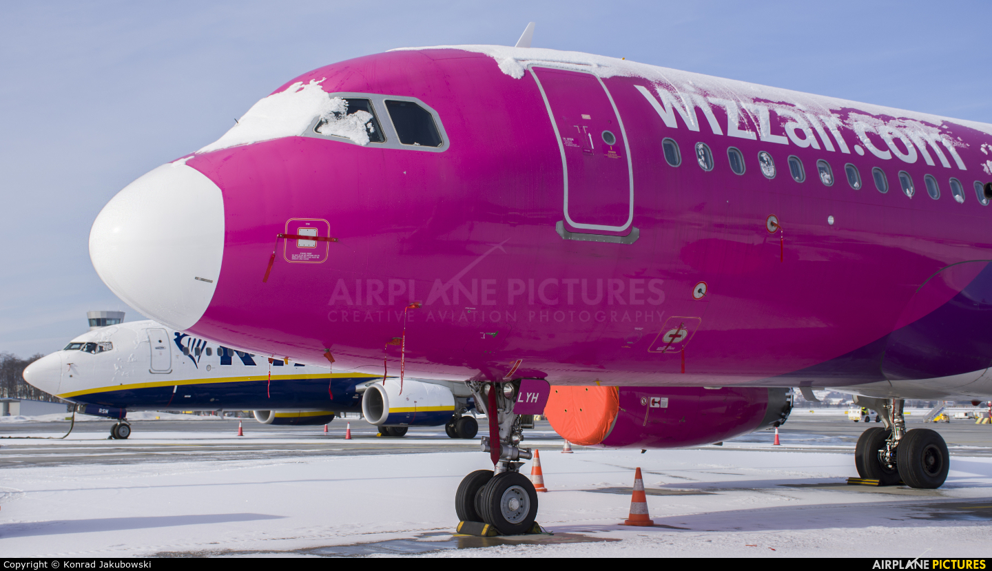 Wizz Air HA-LYH aircraft at Kraków - John Paul II Intl