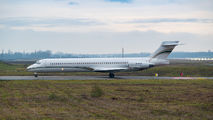 Rare visit of Private MD-87 to Basel title=