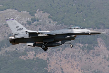 89-2030 - USA - Air Force General Dynamics F-16CG Night Falcon