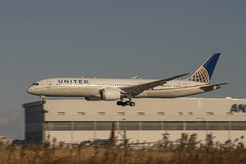 N29968 - United Airlines Boeing 787-9 Dreamliner