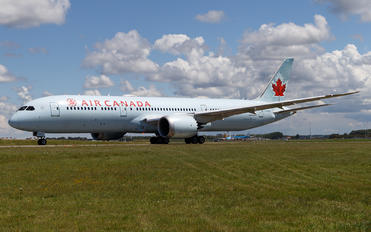 C-FGDZ - Air Canada Boeing 787-9 Dreamliner
