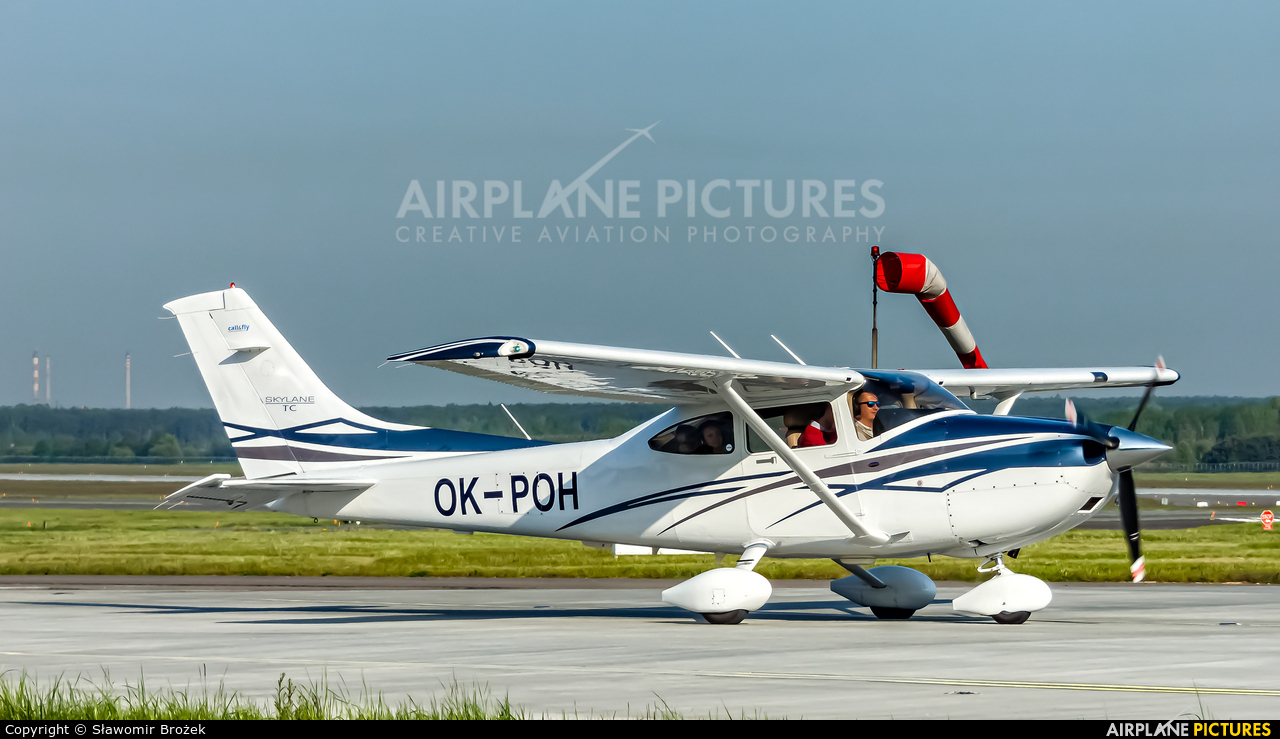 Private OK-POH aircraft at Katowice - Pyrzowice