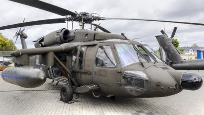 87-24642 - USA - Army Sikorsky UH-60A Black Hawk