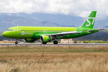 VQ-BDF - S7 Airlines Airbus A320