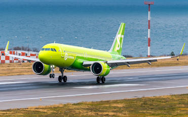 VQ-BRB - S7 Airlines Airbus A320 NEO
