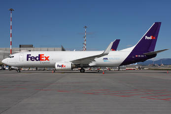 OE-IXA - FedEx Federal Express Boeing 737-800(BCF)