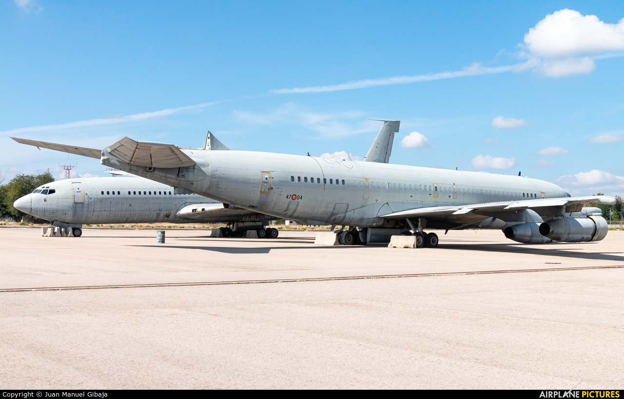 Spain - Air Force TM.17-4 aircraft at Madrid - Getafe