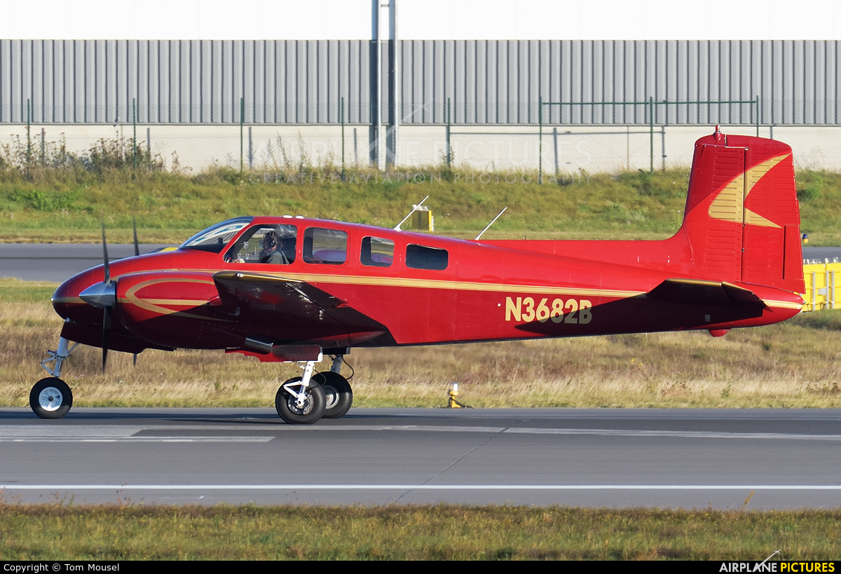 Private N3682B aircraft at Luxembourg - Findel