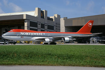 N612US - Northwest Airlines Boeing 747-200