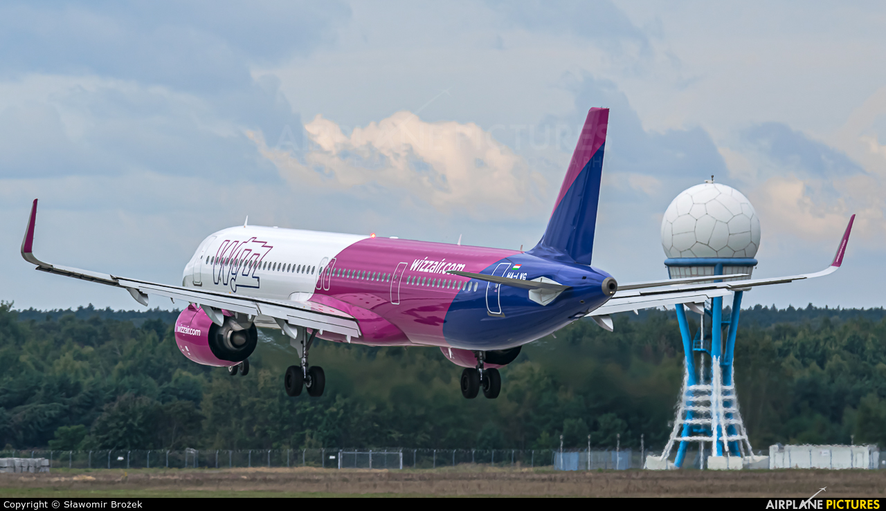 Wizz Air HA-LVG aircraft at Katowice - Pyrzowice