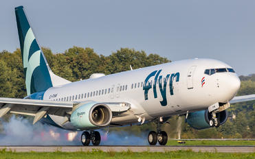 EI-FHW - Flyr Boeing 737-800