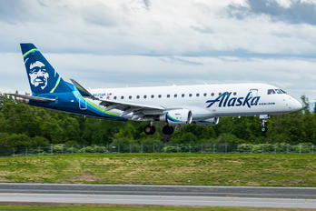 N625QX - Alaska Airlines - Horizon Air Embraer ERJ-175