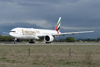 A6-EPM - Emirates Airlines Boeing 777-31H(ER)