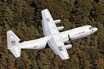 15-5831 - USA - Air Force AFRC Lockheed C-130J Hercules