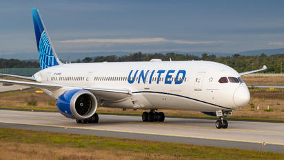 N29985 - United Airlines Boeing 787-9 Dreamliner