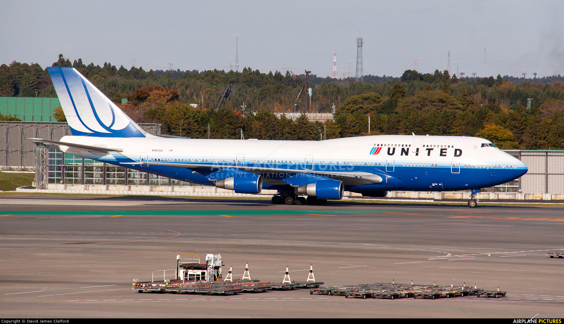 United Airlines N197UA aircraft at Tokyo - Narita Intl