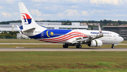 9M-MXF - Malaysia Airlines Boeing 737-800
