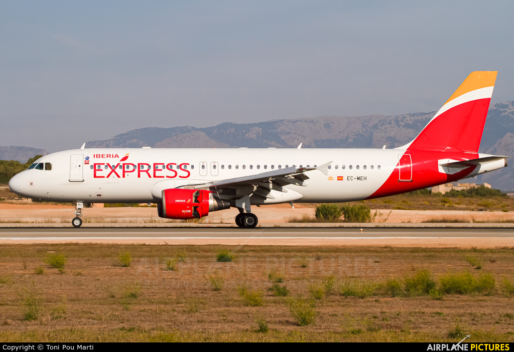 Iberia Express EC-MEH aircraft at Palma de Mallorca