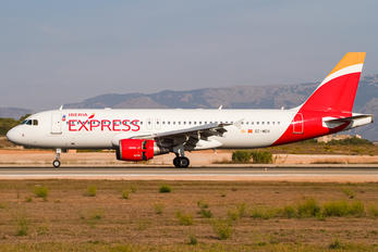EC-MEH - Iberia Express Airbus A320