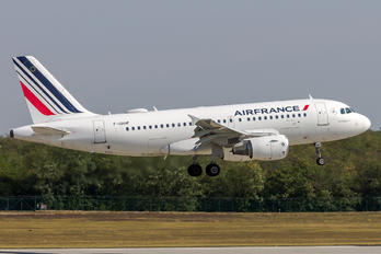 F-GRHF - Air France Airbus A319