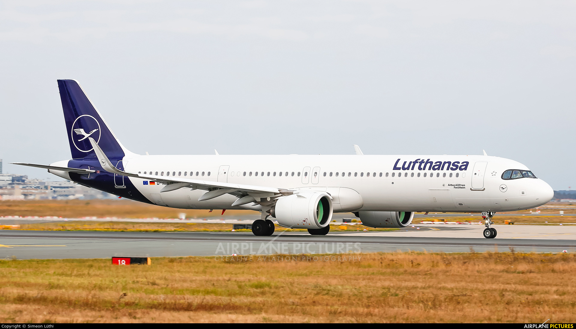 Lufthansa D-AIEF aircraft at Frankfurt