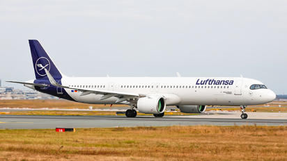 D-AIEF - Lufthansa Airbus A321 NEO