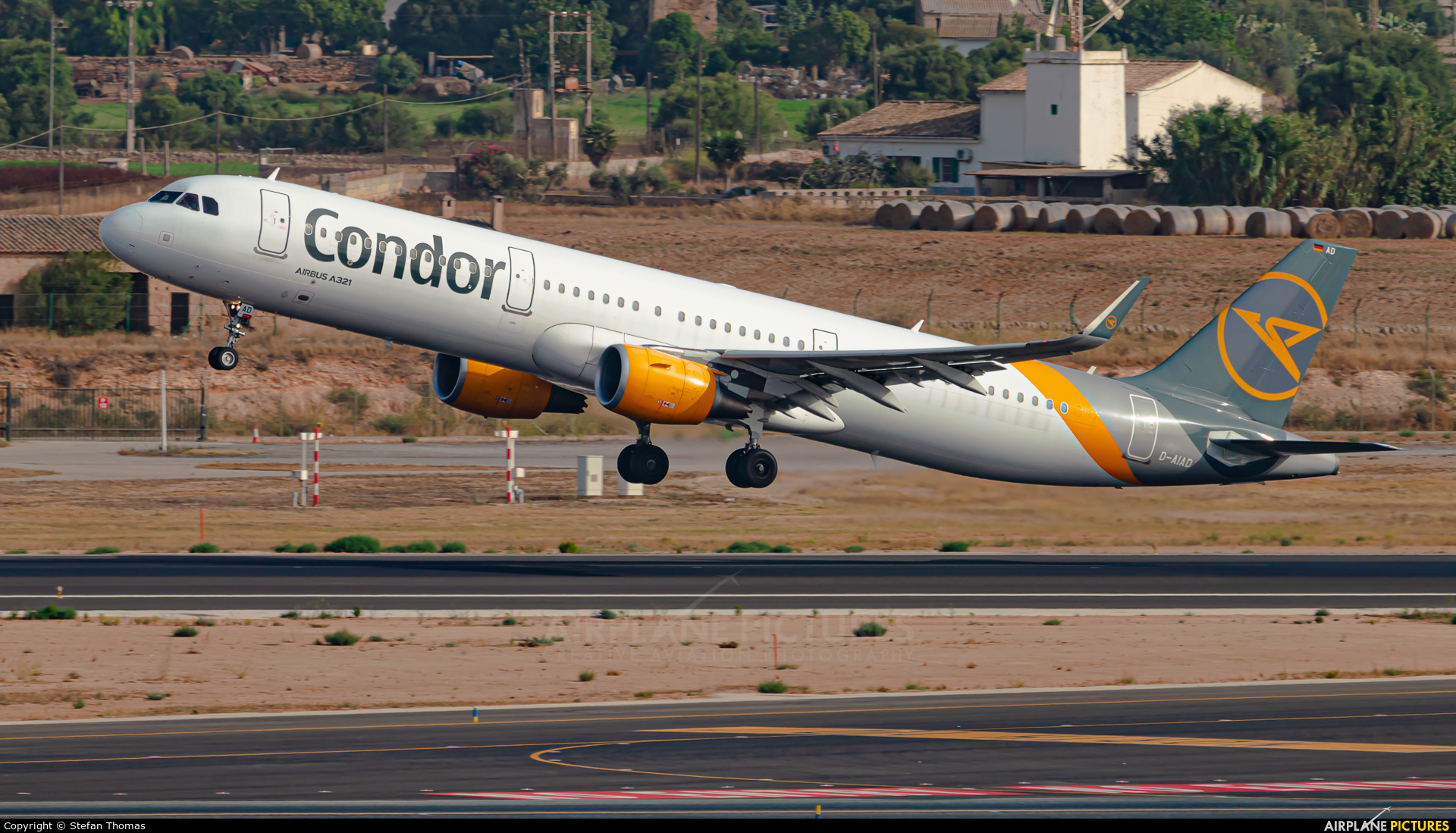Condor D-AIAD aircraft at Palma de Mallorca