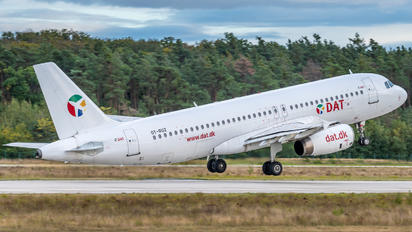 OY-RUZ - Danish Air Transport Airbus A320