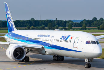 JA871A - ANA - All Nippon Airways Boeing 787-8 Dreamliner