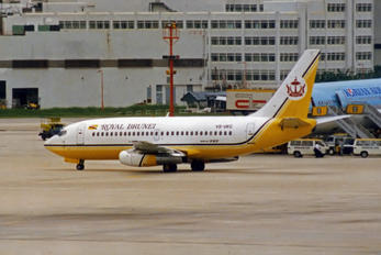 V8-UEC - Royal Brunei Airlines Boeing 737-200