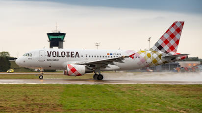 EC-MTB - Volotea Airlines Airbus A319