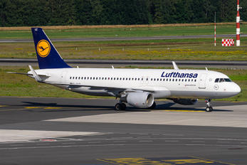 D-AIUZ - Lufthansa Airbus A320