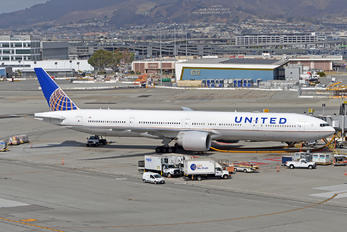 N2534U - United Airlines Boeing 777-300ER