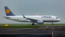 D-AIUY - Lufthansa Airbus A320 aircraft