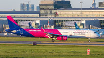HA-LXO - Wizz Air Airbus A321 aircraft