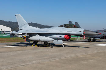 92-002 - Korea (South) - Air Force General Dynamics F-16CJ Fighting Falcon