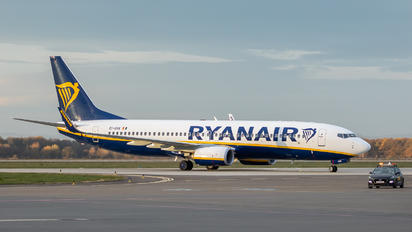 EI-GXK - Ryanair Boeing 737-8AS