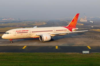 VT-ANR - Air India Boeing 787-8 Dreamliner