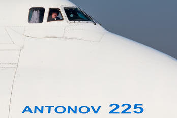 UR-82060 - Antonov Airlines /  Design Bureau Antonov An-225 Mriya