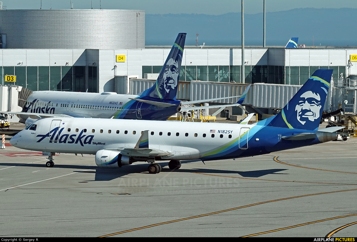Alaska Airlines - Skywest N182SY aircraft at San Francisco Intl