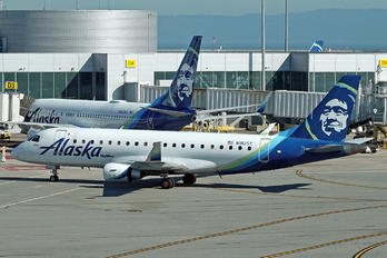 N182SY - Alaska Airlines - Skywest Embraer ERJ-175
