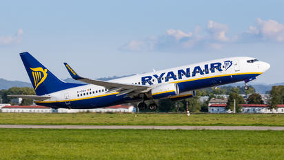 EI-DWA - Ryanair Boeing 737-800