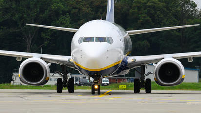 EI-EBF - Ryanair Boeing 737-800