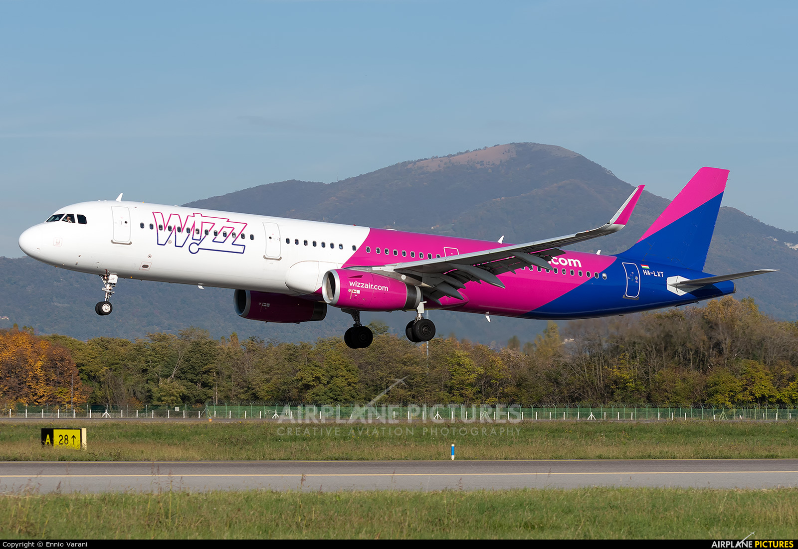 Wizz Air HA-LXT aircraft at Bergamo - Orio al Serio