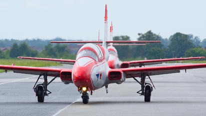 3H-2004 - Poland - Air Force: White & Red Iskras PZL TS-11 Iskra