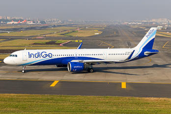 VT-IUK - IndiGo Airbus A321 NEO