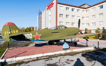 100 - USSR - Air Force Bell P-39-Airacobra