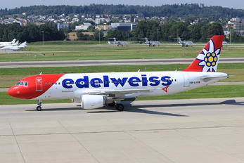 HB-IJV - Edelweiss Airbus A320