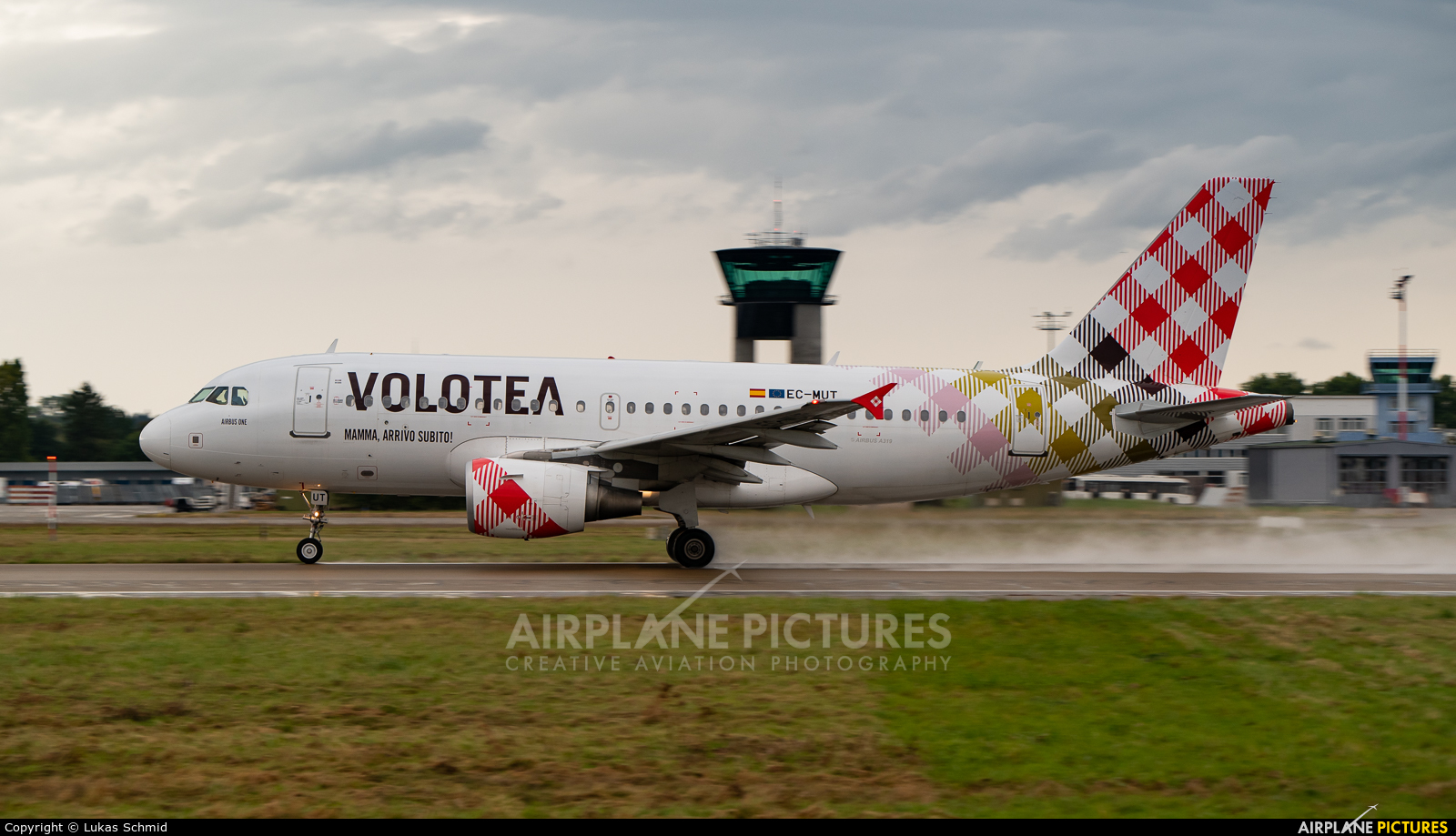 Volotea Airlines EC-MUT aircraft at Strasbourg-Entzheim